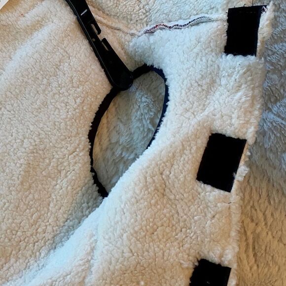 BOND & CO PLAID/DARK BLUE INSULATED DOG JACKET /W VELCRO CLOSE M (DOGS 15-17 IN) - Picture 7 of 11